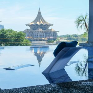 THE WATERFRONT HOTEL